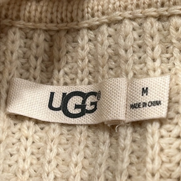 UGG Raelynn Cream Heather Knit Turtleneck Sweater Sz-M - Picture 8 of 12